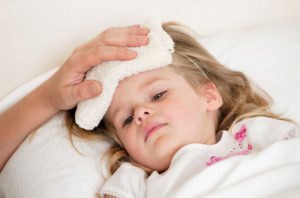 Cần xử trí kịp thời khi trẻ bị sốt cao